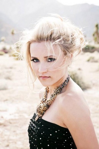 Emily Osment Fotoğrafları 180