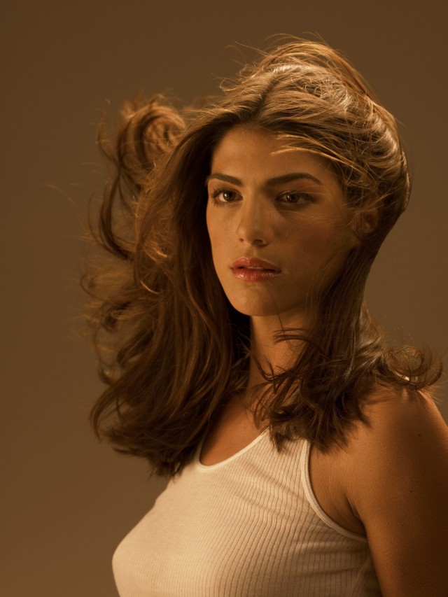 Genevieve Cortese Fotoğrafları 57