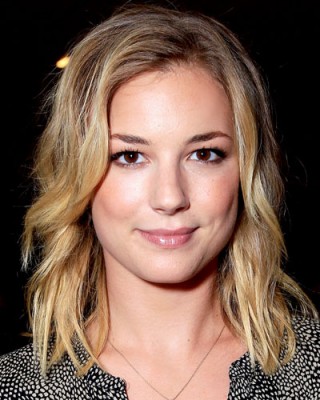 Emily VanCamp Fotoğrafları 11