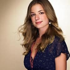 Emily VanCamp Fotoğrafı