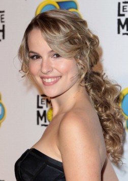 Bridgit Mendler Fotoğrafı