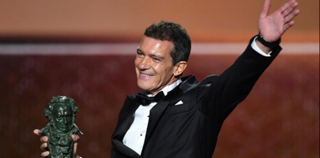  Uncharted Kadrosuna Antonio Banderas Dahil Oldu!