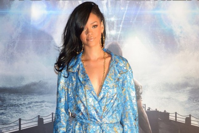 Battleship filminden Rihanna Röportajı