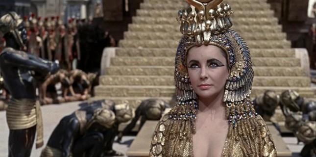 Yeni Cleopatra Filmi Yönetmenini Arıyor Yeni Cleopatra Filmi Yönetmenini Arıyor
