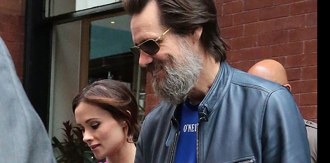 Jim Carrey'nin Eski Kız Arkadaşı İntihar Etti Jim Carrey'nin Eski Kız Arkadaşı İntihar Etti