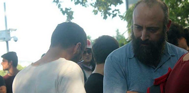 Sanatçılar Taksim Meydanı'nda Açıklama Yaptı