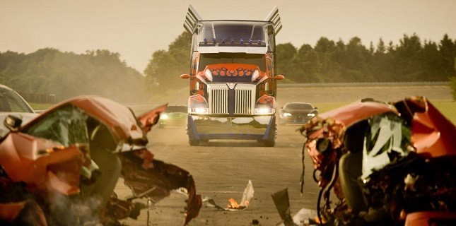 Transformers 4 Kayıp Çağ Filminin Yeni Afişi Yayınlandı