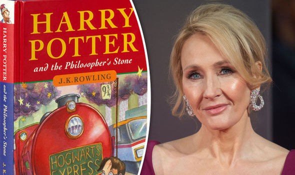 Harry Potter ve Felsefe TaşıJ.K. Rowling, Harry Potter'ın sonunu en başından beri planlıyordu! Harry Potter ve Felsefe TaşıJ.K. Rowling, Harry Potter'ın sonunu en başından beri planlıyordu!