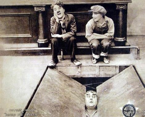 Screen Behind Fotoğrafı