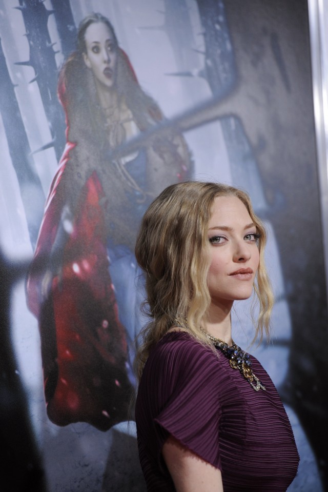 Kız ve Kurt Fotoğrafı