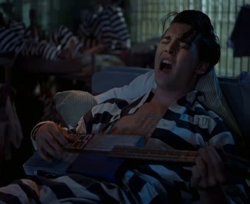 Cry Baby Fotoğrafı