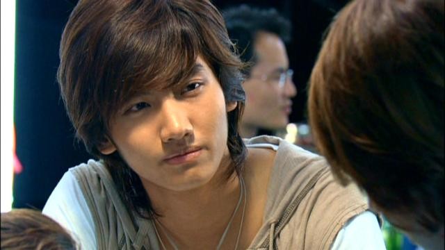 Dating On Earth Fotoğrafı