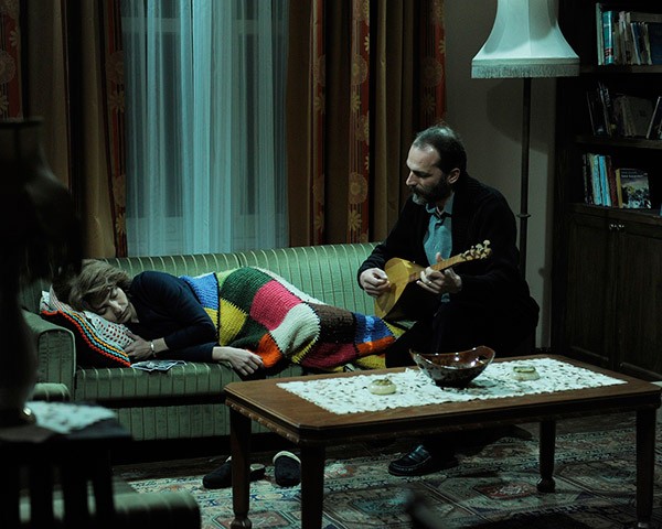 Öyle Bir Geçer Zaman Ki Fotoğrafı