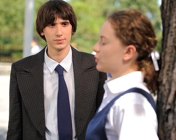 Öyle Bir Geçer Zaman Ki Fotoğrafı