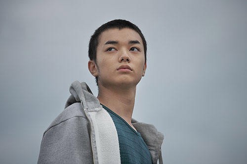 A Liar And A Broken Girl Fotoğrafı