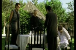 Üç Başlı Şeytan fotoğrafı