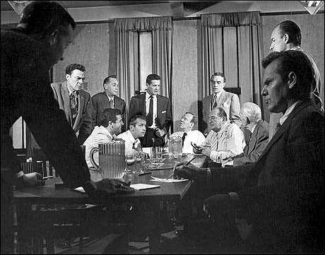 12 Kızgın Adam Fotoğrafı