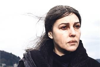 Gergedan Mevsimi Fotoğrafı