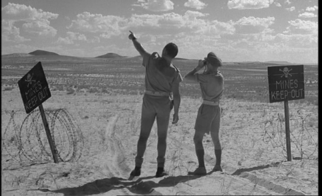 Ice-cold in Alex fotoğrafı