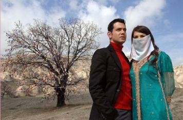 İki Yabancı Fotoğrafı