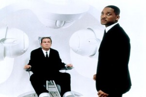 Siyah Giyen Adamlar 2 fotoğrafı