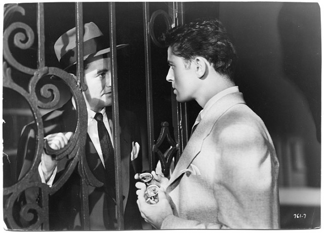 Trendeki Yabancı Fotoğrafı