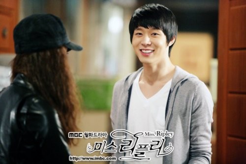 Miss Ripley fotoğrafı