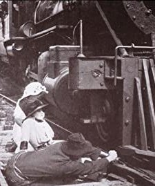 His Mother's Picture (1912) afişi