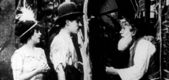 Her Friend The Bandit fotoğrafı