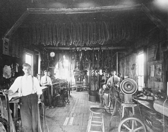 Brothers In The Saddle fotoğrafı