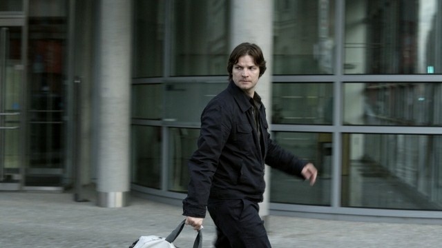 In The Shadows fotoğrafı