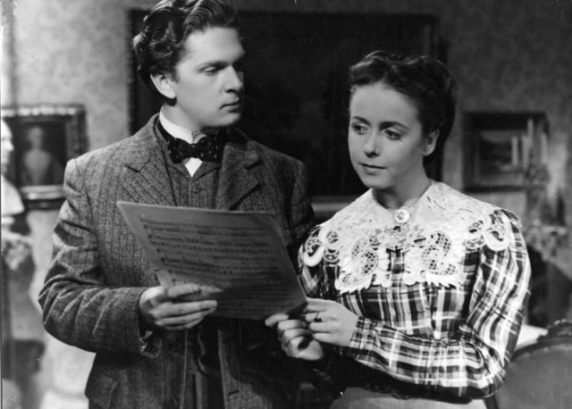 Katupeilin Takana Fotoğrafı