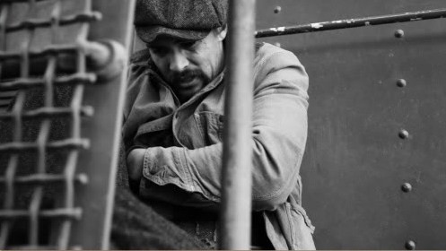 Brown Bag Diaries: Ridin' The Blinds In B Minor Fotoğrafı