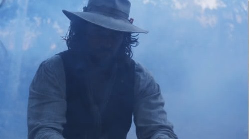 Brown Bag Diaries: Ridin' The Blinds In B Minor Fotoğrafı