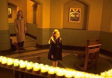 Kutsanmış Çocuk fotoğrafı