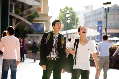 Padam Padam... The Sound of His and Her Heartbeats Fotoğrafı