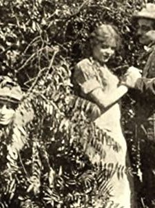 Love in The Hills (1911) afişi