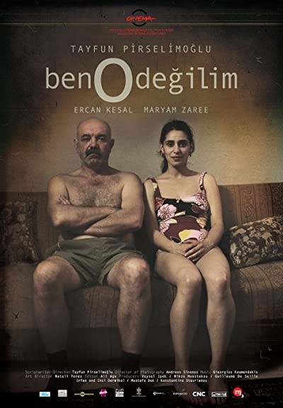 Ben O Değilim (2013) afişi
