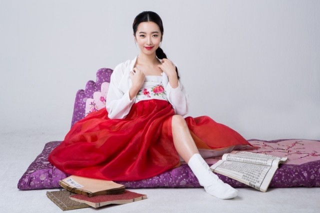 School of Youth: The Corruption of Morals Fotoğrafı