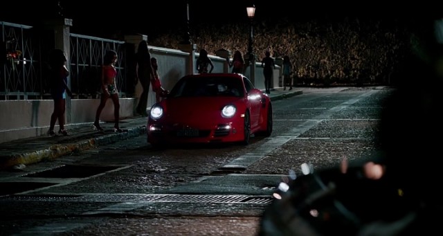 Falcon Rising Fotoğrafı