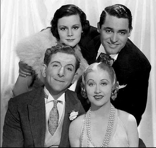 Kiss and Make-Up fotoğrafı