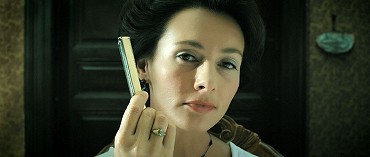 Baş-Eller-Kalp Fotoğrafı