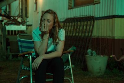 Too Close to Home Fotoğrafı