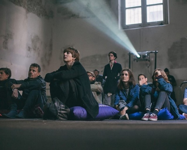 İran'da Rave Fotoğrafı