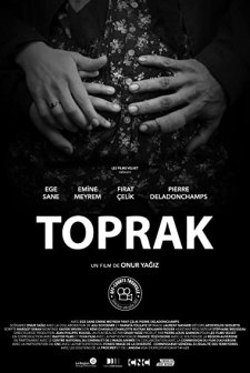 Toprak (2017) afişi
