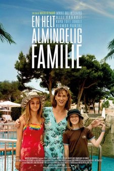 En helt almindelig familie (2020) afişi