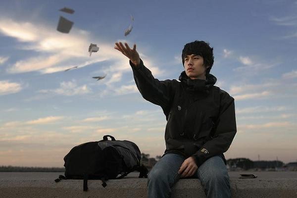 Kırık Kalp Kütüphanesi fotoğrafı