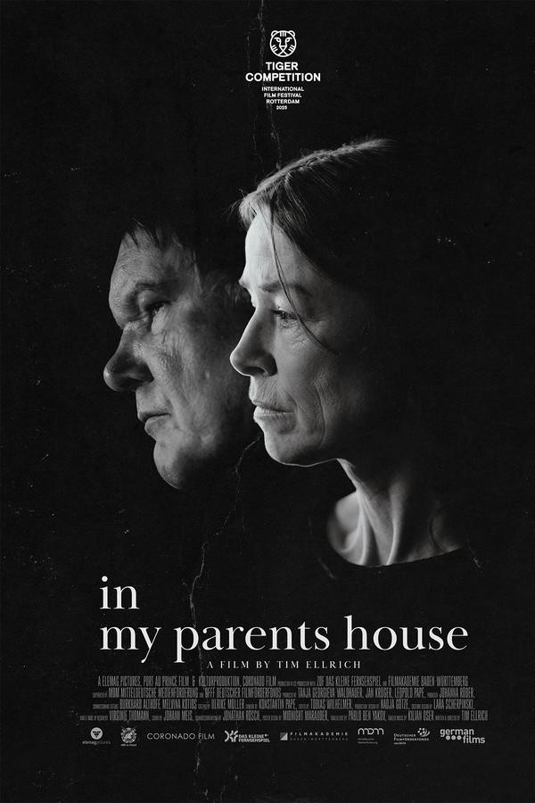Im Haus meiner Eltern (2025) afişi
