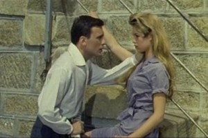 ...Ve Tanrı Kadını Yarattı Fotoğrafı