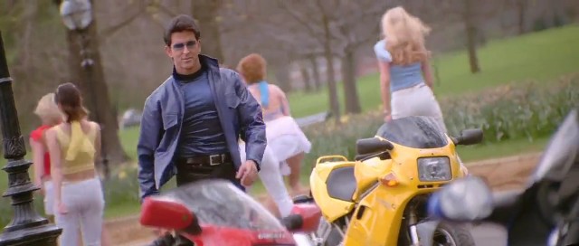 Bazen Sevinç Bazen Hüzün Fotoğrafı